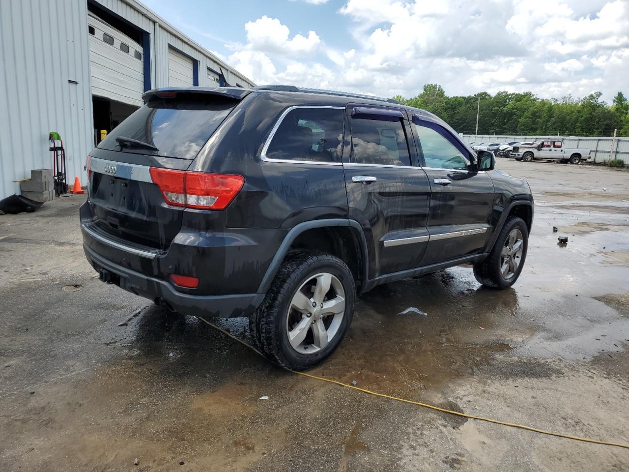 1C4RJFCT2CC303605 2012 Jeep Grand Cherokee Overland