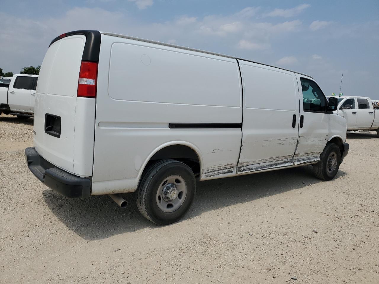 1GTWGBFP7P1105077 2023 Chevrolet Express G2500