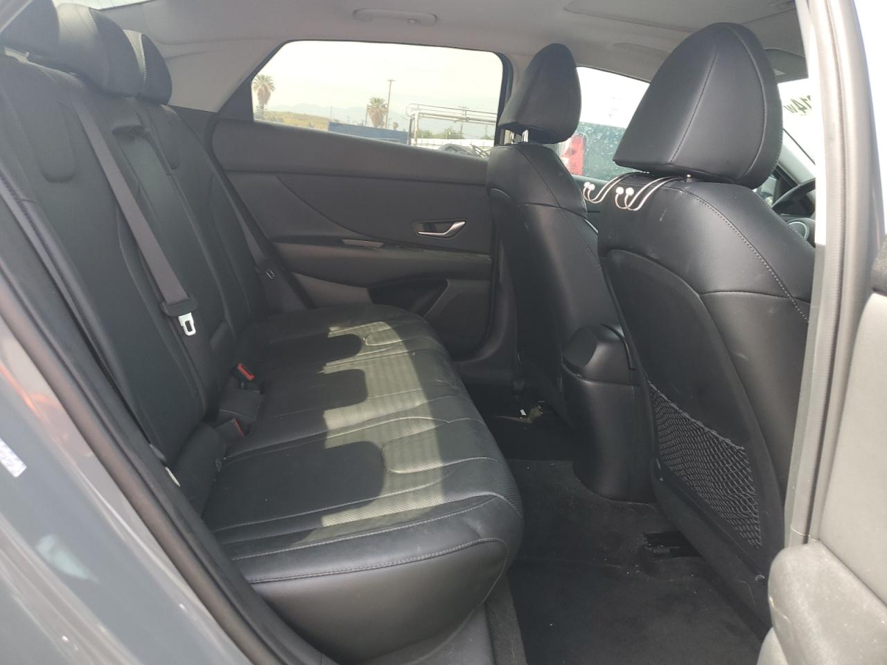 KMHLP4AG1NU353001 2022 Hyundai Elantra Limited