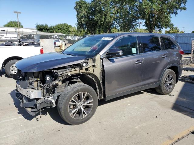 VIN 5TDBZRFHXKS974004 2019 Toyota Highlander, LE no.1