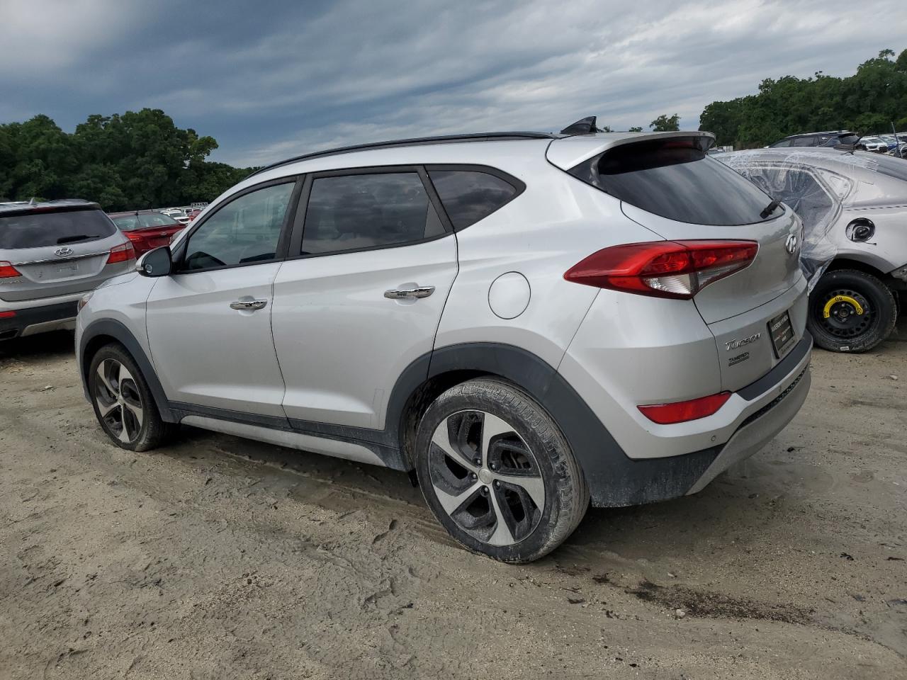 KM8J33A20JU705187 2018 Hyundai Tucson Value