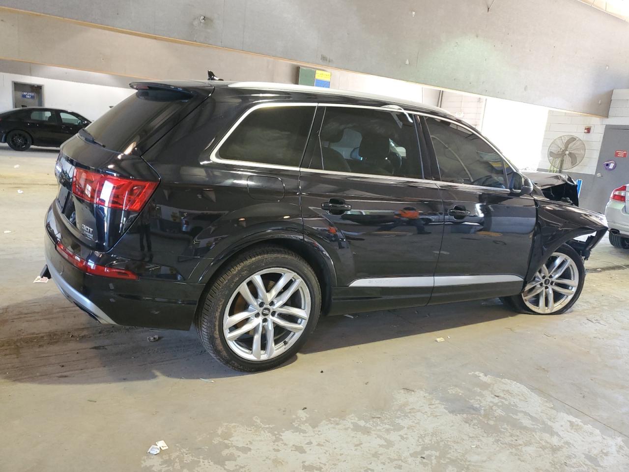 WA1VAAF78JD051473 2018 Audi Q7 Prestige