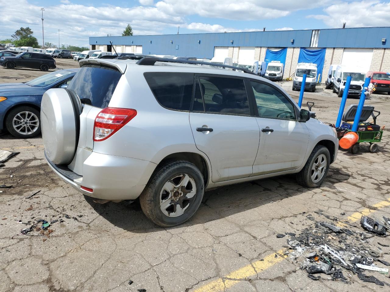 2T3BF4DV8BW147766 2011 Toyota Rav4