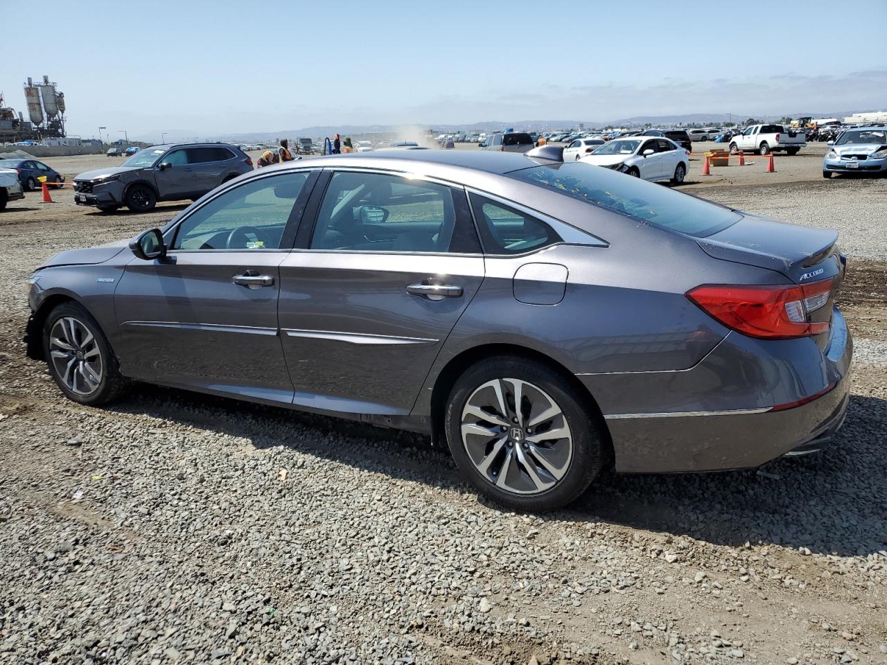 1HGCV3F92JA016686 2018 Honda Accord Touring Hybrid