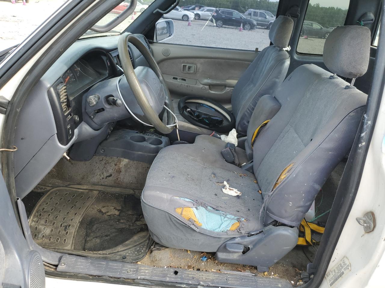 4TASN92N3YZ673374 2000 Toyota Tacoma Xtracab Prerunner