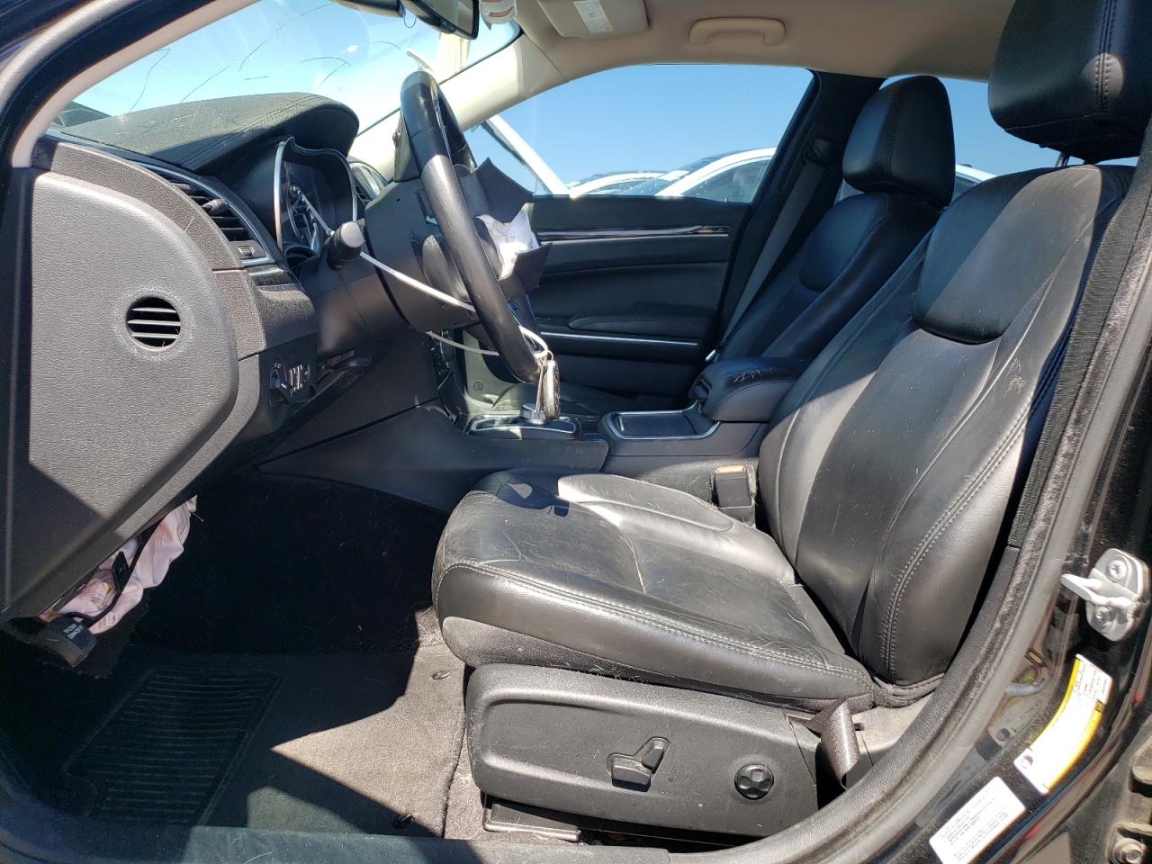 2C3CCAAG5JH121257 2018 Chrysler 300 Touring