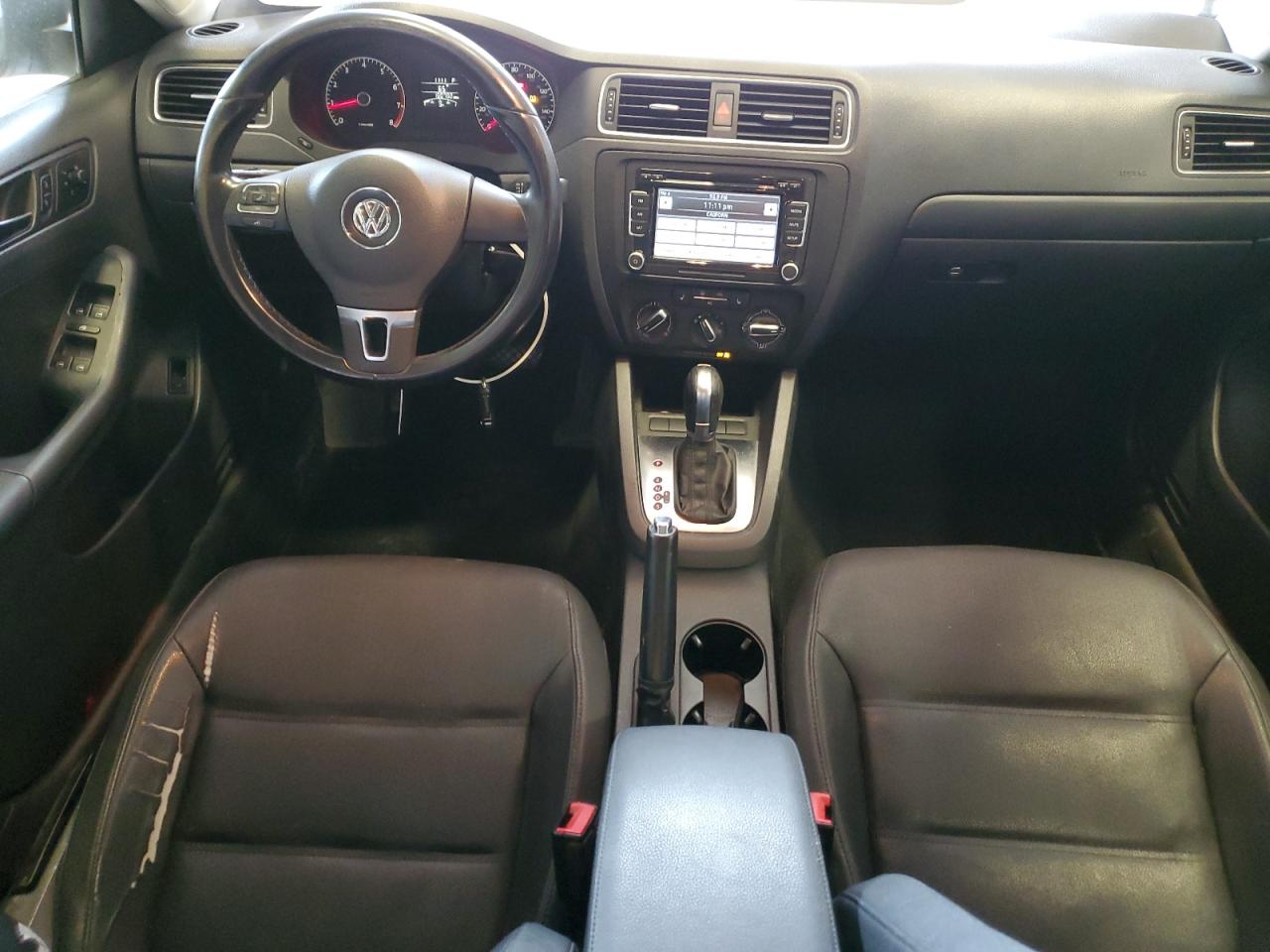 3VWDZ7AJXBM351048 2011 Volkswagen Jetta Se