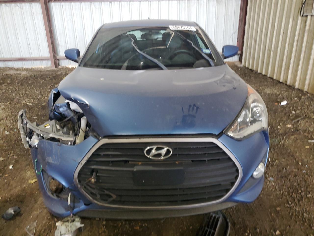 KMHTC6AE5GU252956 2016 Hyundai Veloster Turbo