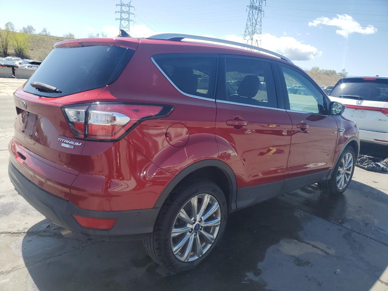 1FMCU9J97JUD12129 2018 Ford Escape Titanium