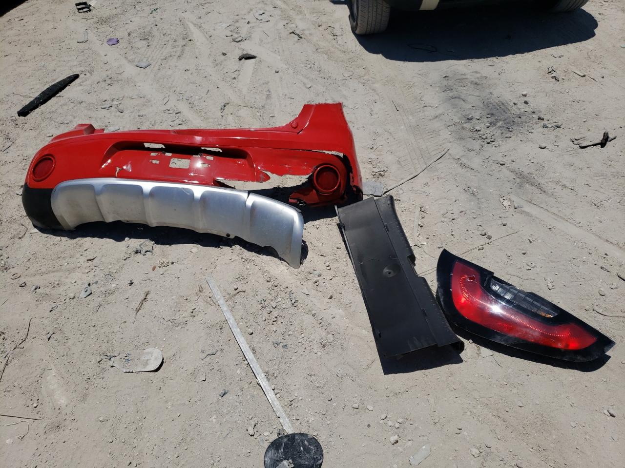 KNDJP3A5XJ7549144 2018 Kia Soul +