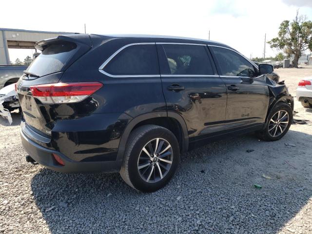 VIN 5TDKZRFH9JS533026 2018 Toyota Highlander, SE no.3