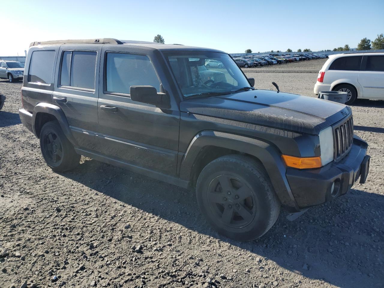 1J8HH48K58C220374 2008 Jeep Commander Sport