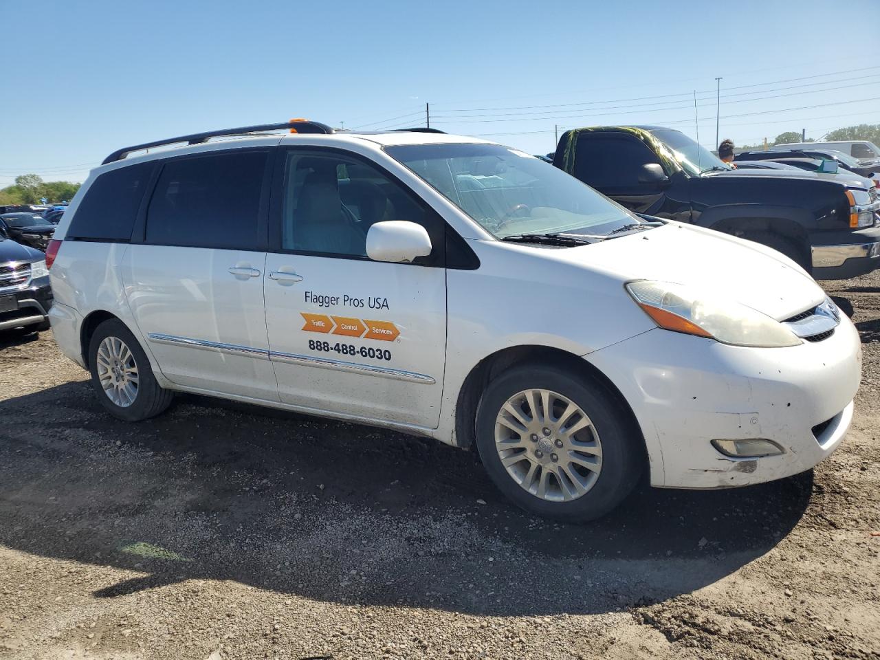 5TDYK4CC9AS320099 2010 Toyota Sienna Xle