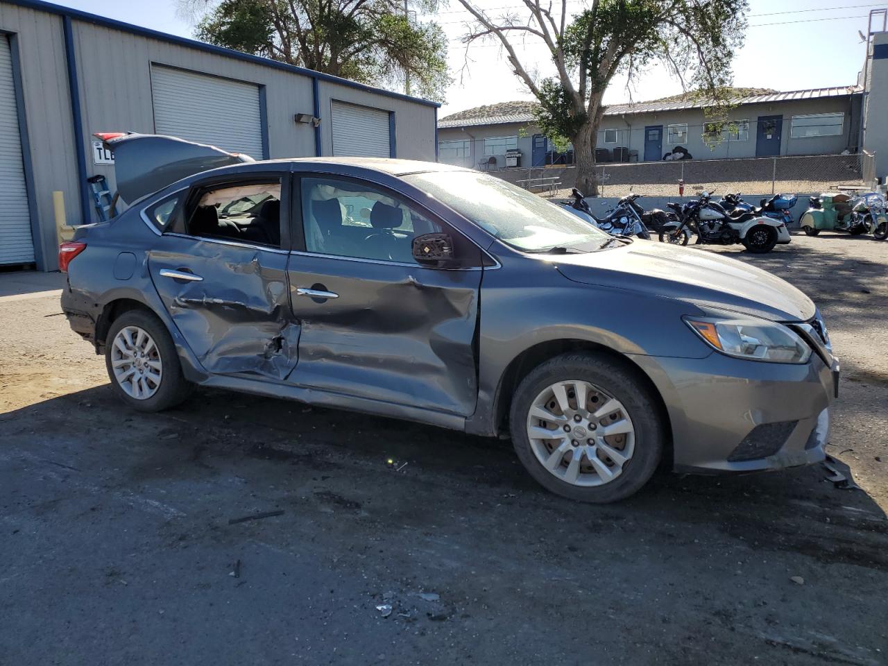 2016 Nissan Sentra S vin: 3N1AB7AP9GL667099