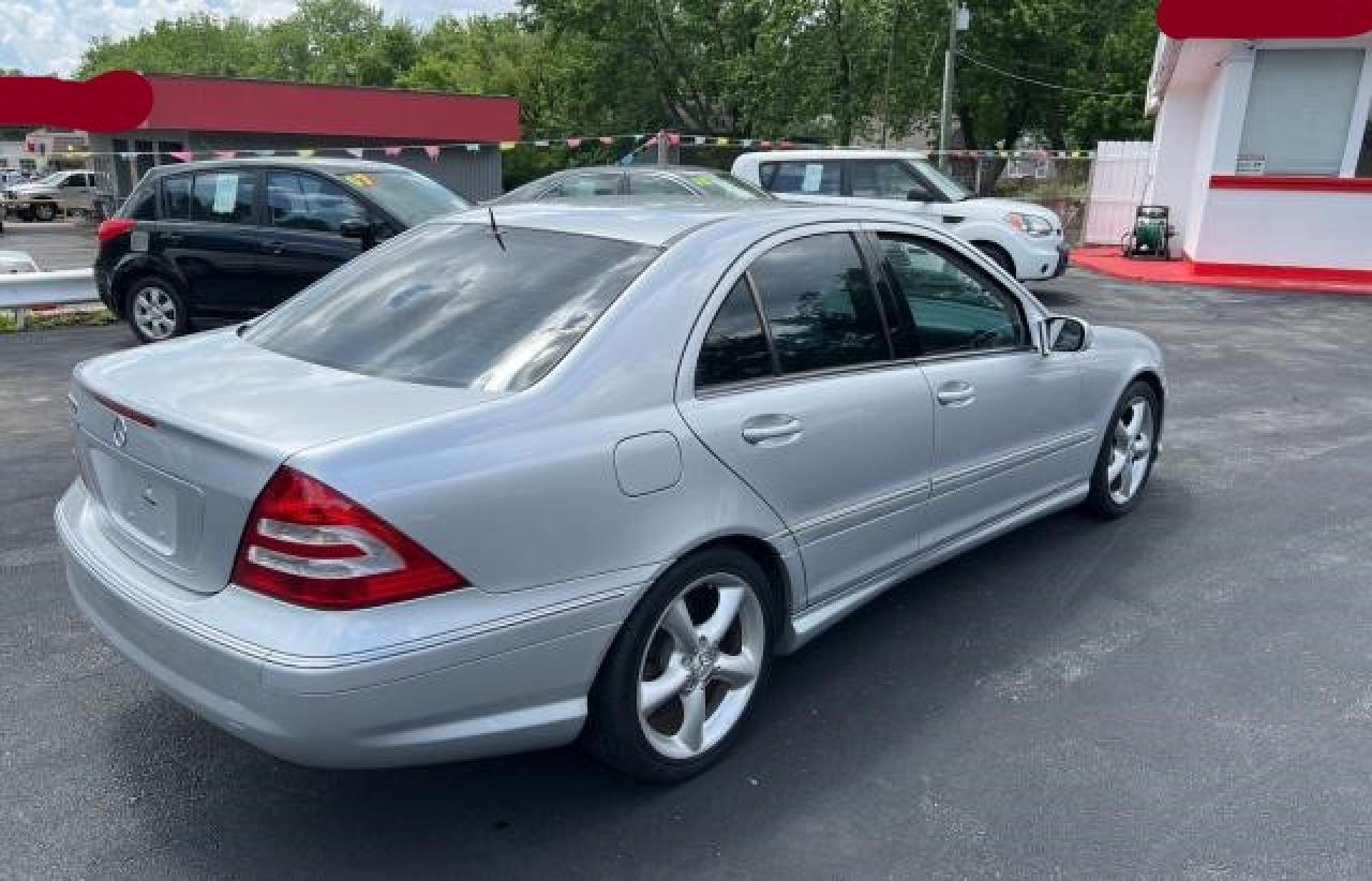 WDBRF52H26A843463 2006 Mercedes-Benz C 230