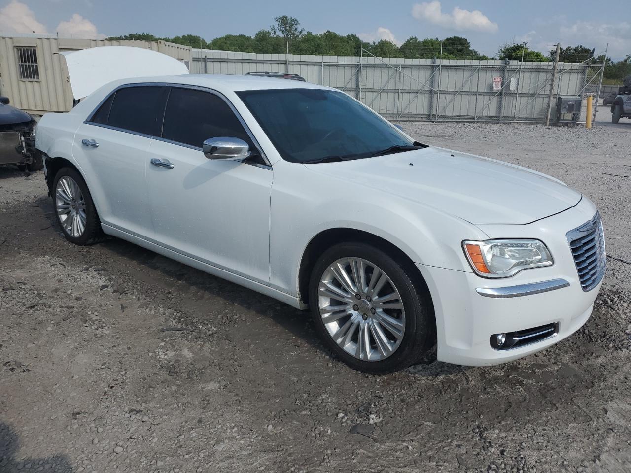 2C3CA5CG0BH581051 2011 Chrysler 300 Limited