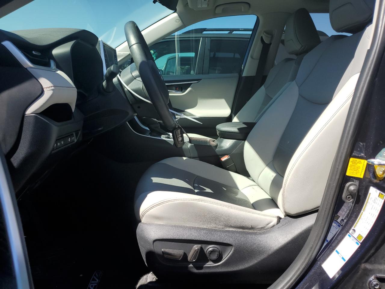 2T3DWRFV8LW058378 2020 Toyota Rav4 Limited