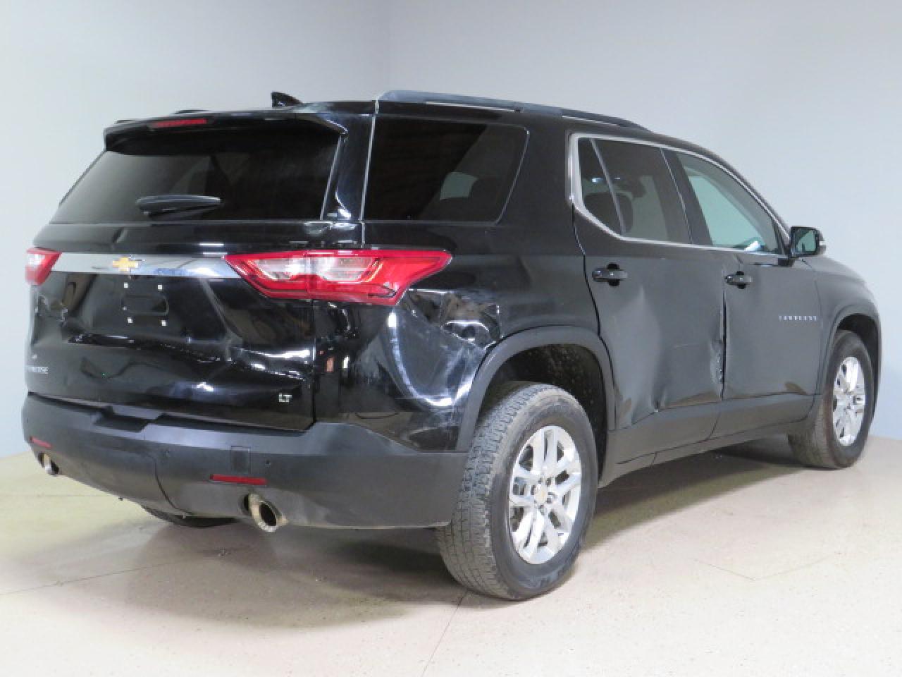 1GNERGKW1LJ318107 2020 Chevrolet Traverse Lt