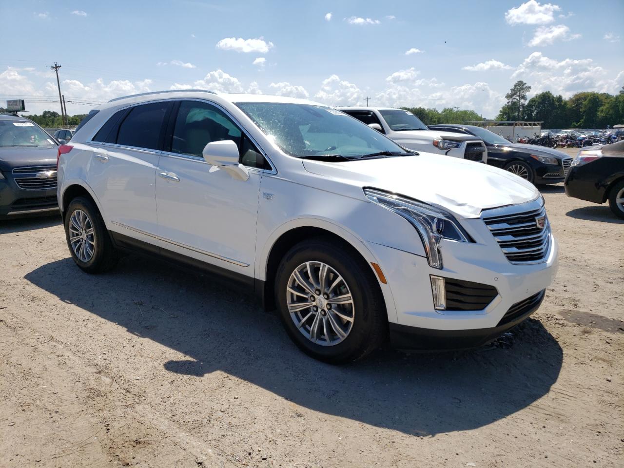 1GYKNBRS3HZ264163 2017 Cadillac Xt5 Luxury