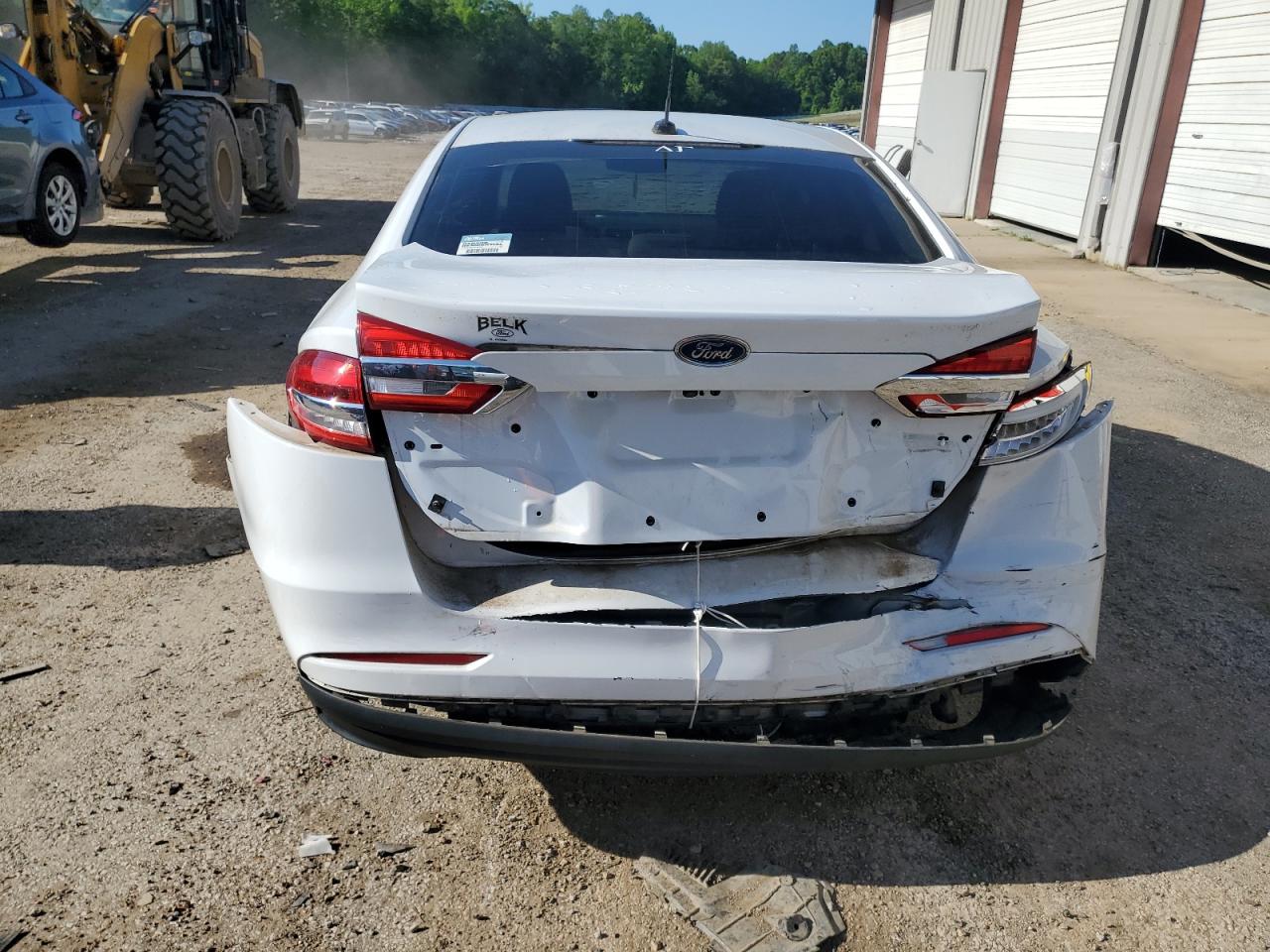 2019 Ford Fusion S vin: 3FA6P0G74KR127576