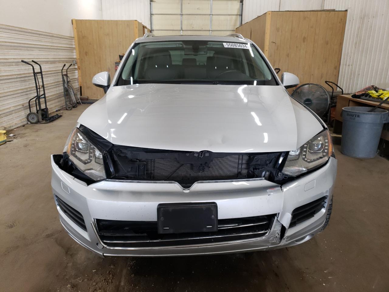 WVGFF9BP5CD002312 2012 Volkswagen Touareg V6