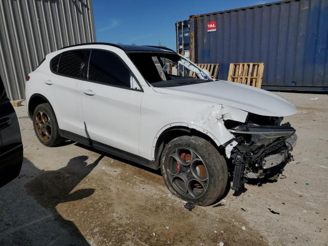 ZASPAKAN0N7D24038 Alfa Romeo Stelvio  4