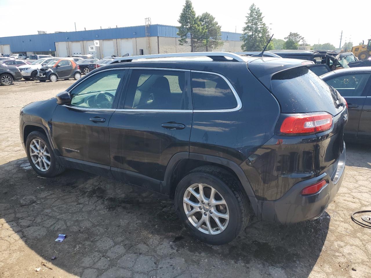 1C4PJLCSXEW102629 2014 Jeep Cherokee Latitude