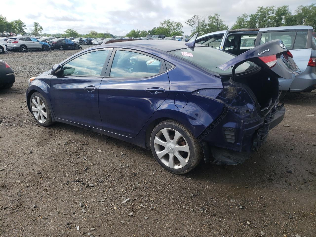 5NPDH4AE9DH206227 2013 Hyundai Elantra Gls