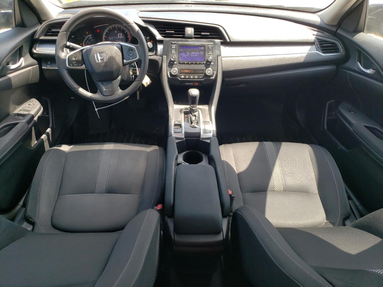 2HGFC2F56JH604828 2018 Honda Civic Lx