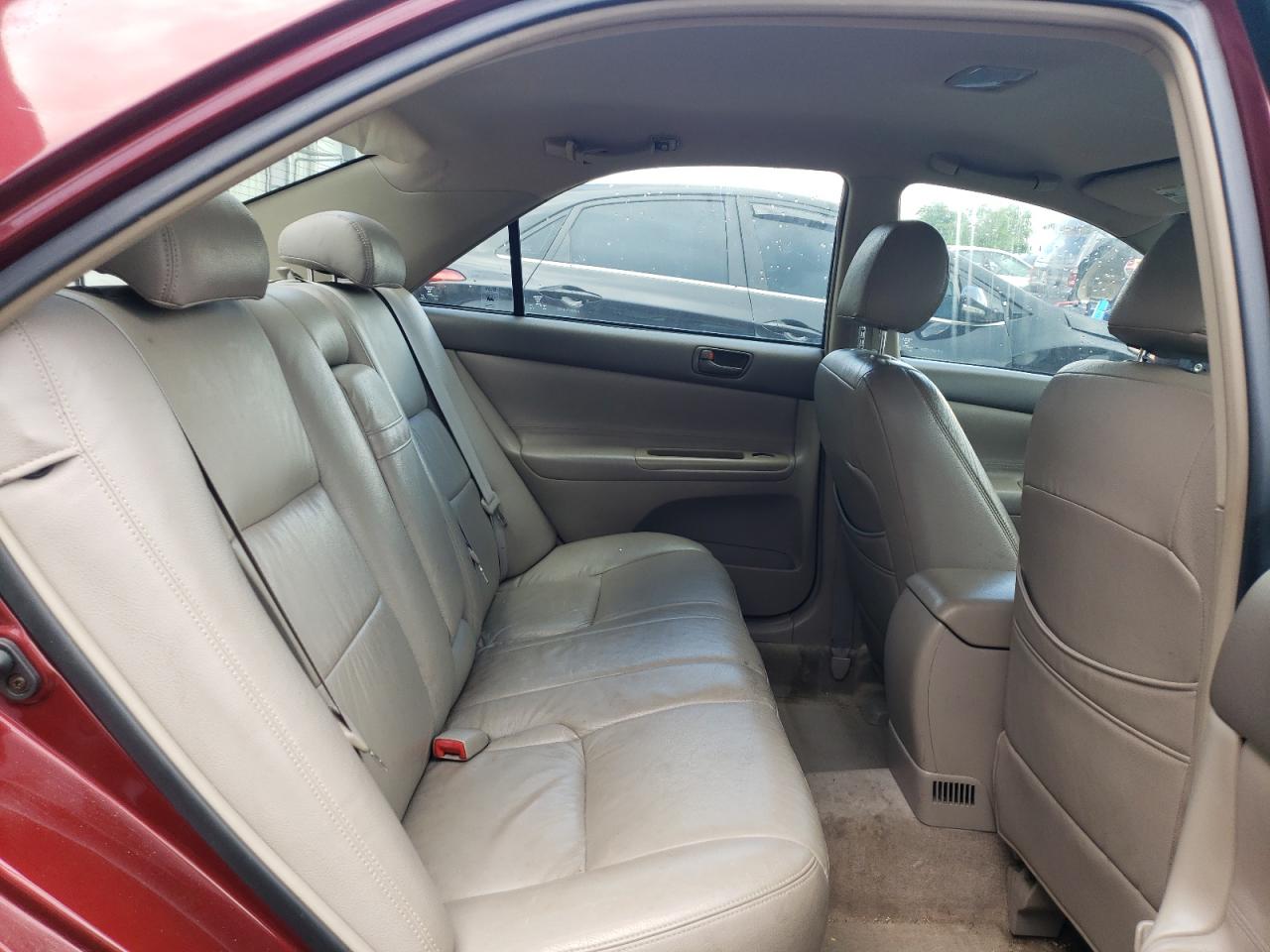 4T1BE32K74U340203 2004 Toyota Camry Le