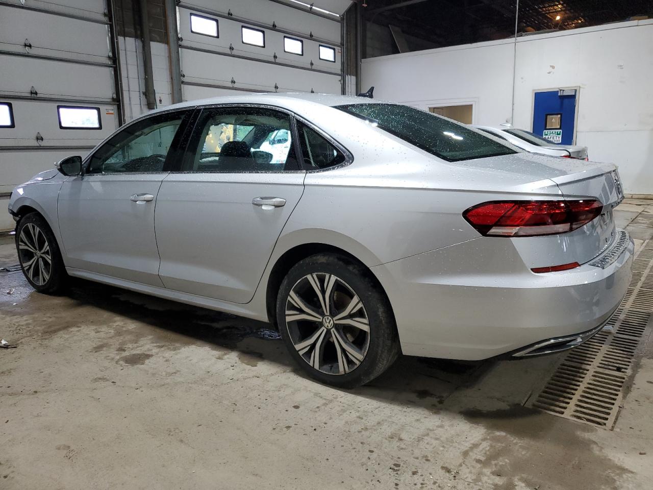 2021 Volkswagen Passat Se vin: 1VWSA7A31MC012621