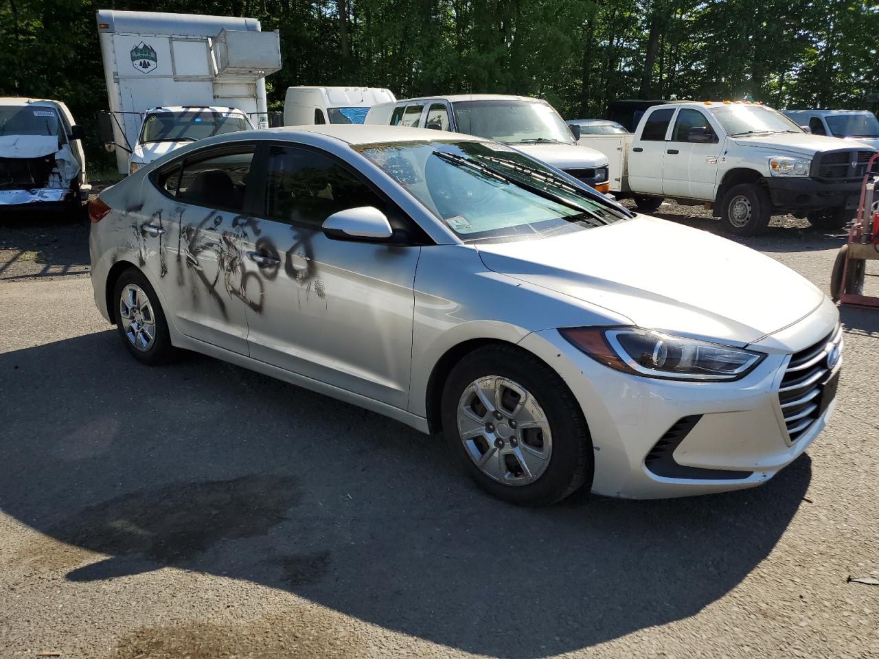 5NPD74LF4JH380680 2018 Hyundai Elantra Se