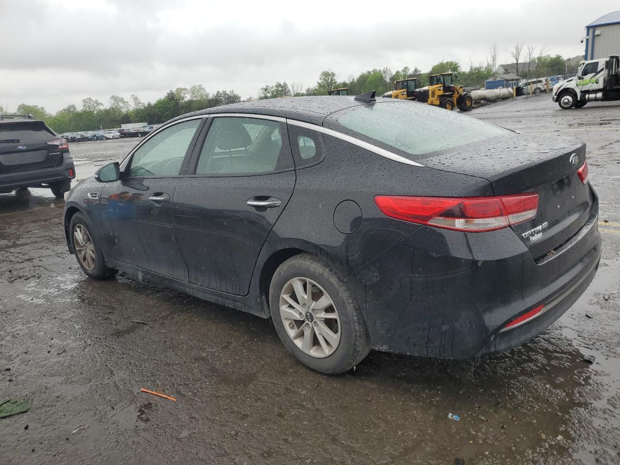 5XXGT4L30JG210665 2018 Kia Optima Lx