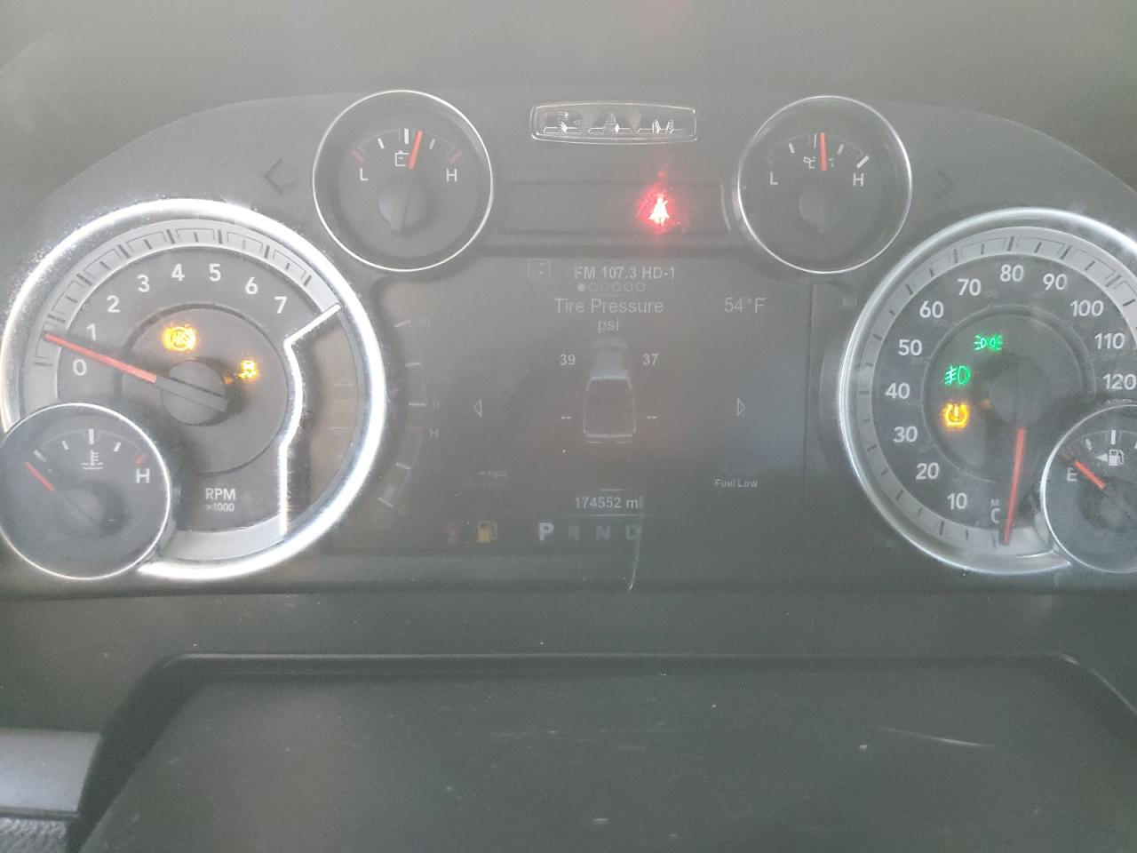 1C6RR7VT2JS112059 2018 Ram 1500 Laramie