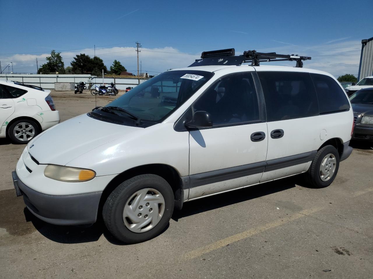 2B4GP453XVR402297 1997 Dodge Caravan Se