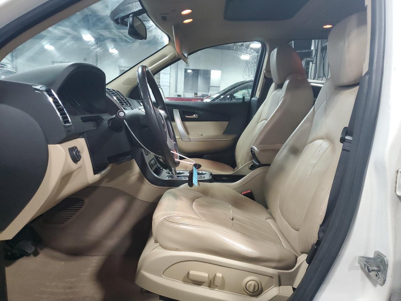 1GKKVSEDXBJ155562 2011 GMC Acadia Slt-2