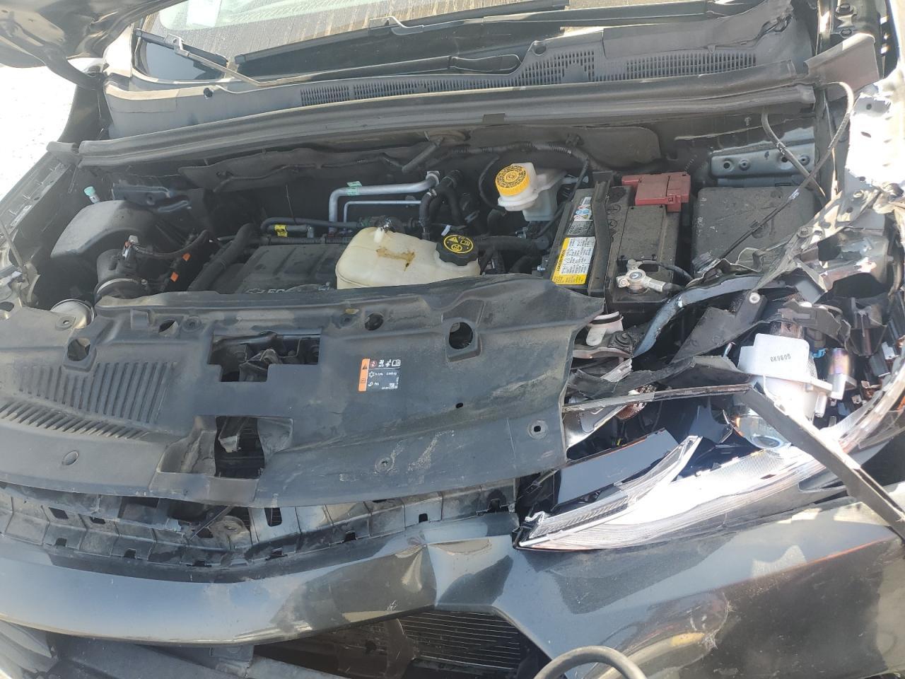 3GNCJPSB8LL146100 2020 Chevrolet Trax 1Lt