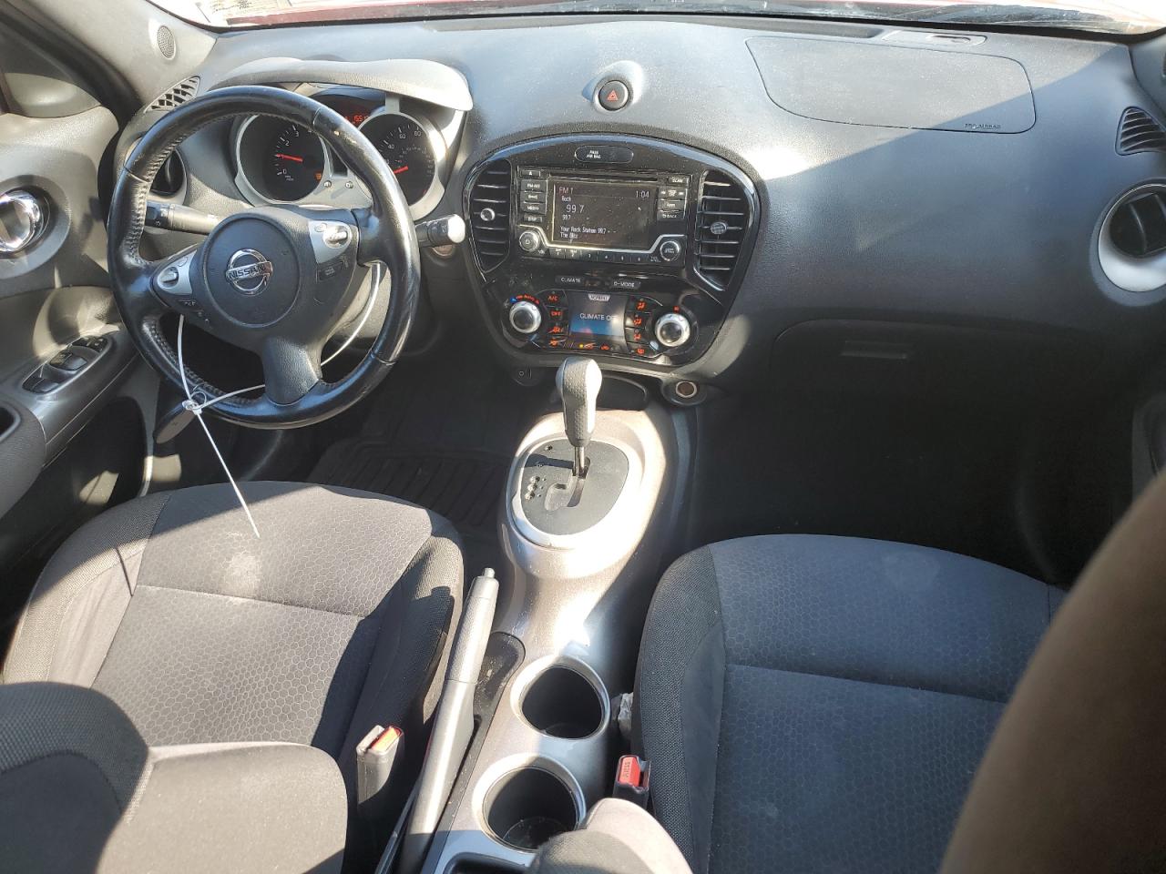 2015 Nissan Juke S vin: JN8AF5MV1FT559980