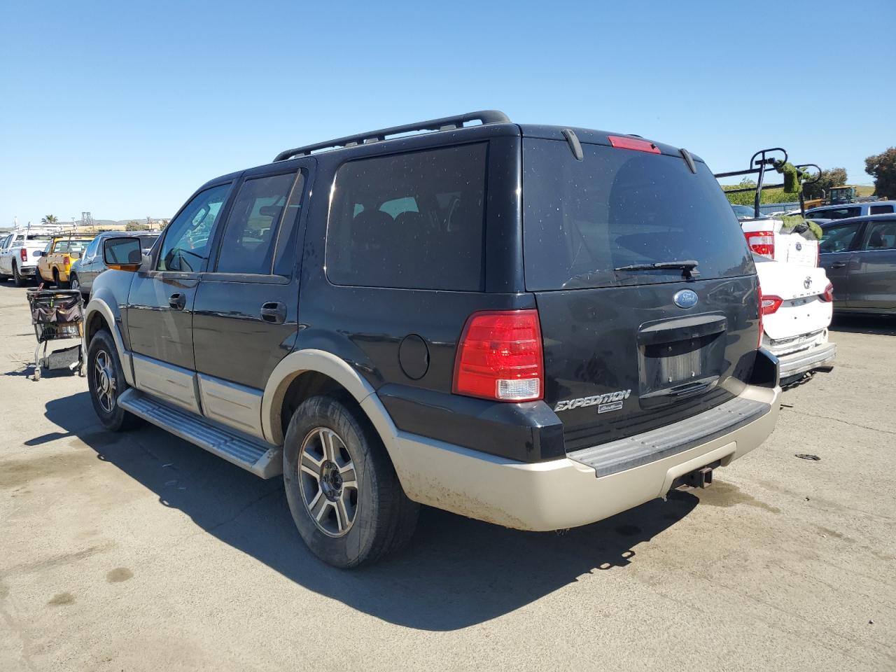 1FMPU17595LA47362 2005 Ford Expedition Eddie Bauer