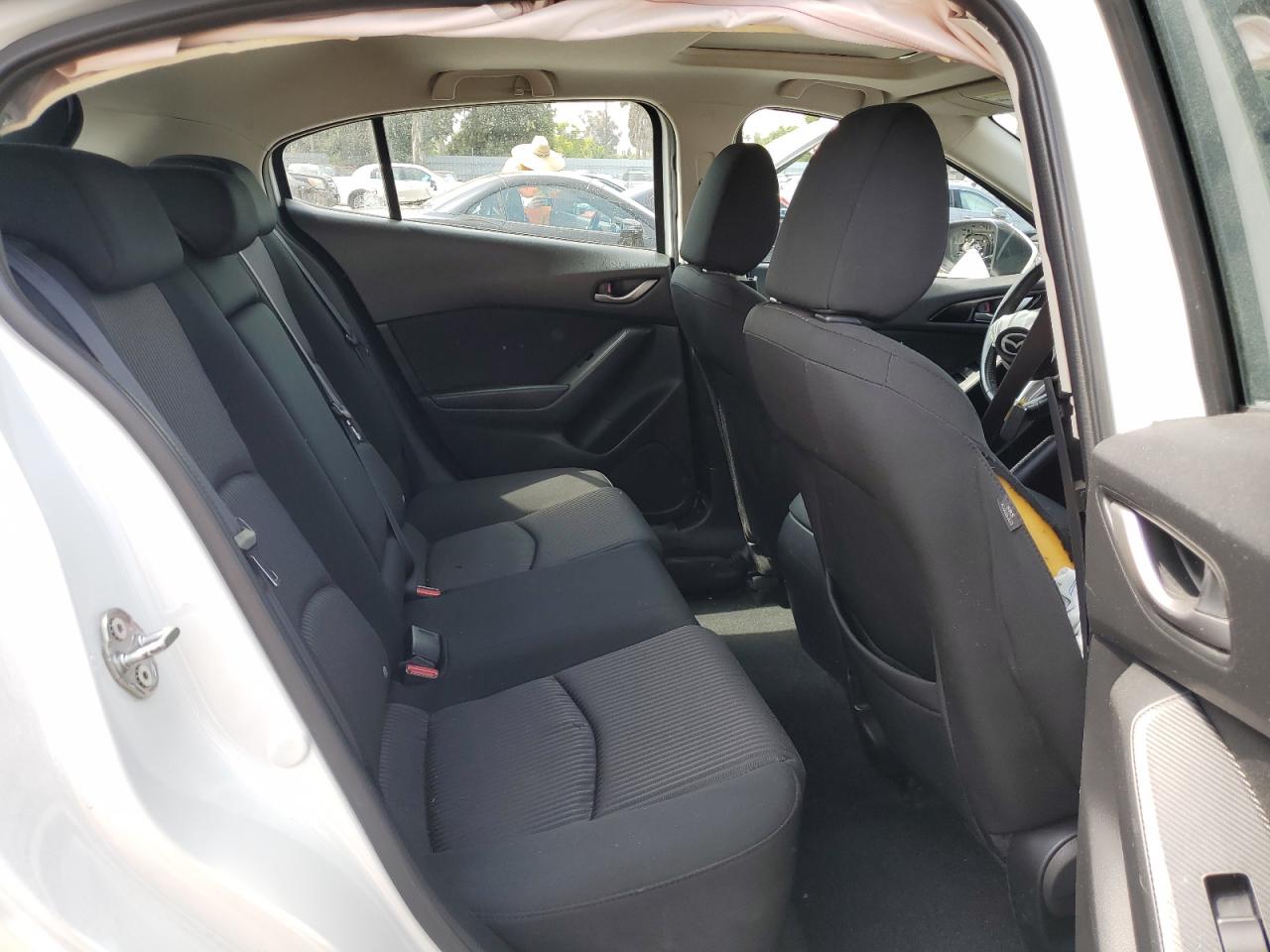 JM1BM1L76G1327499 2016 Mazda 3 Touring