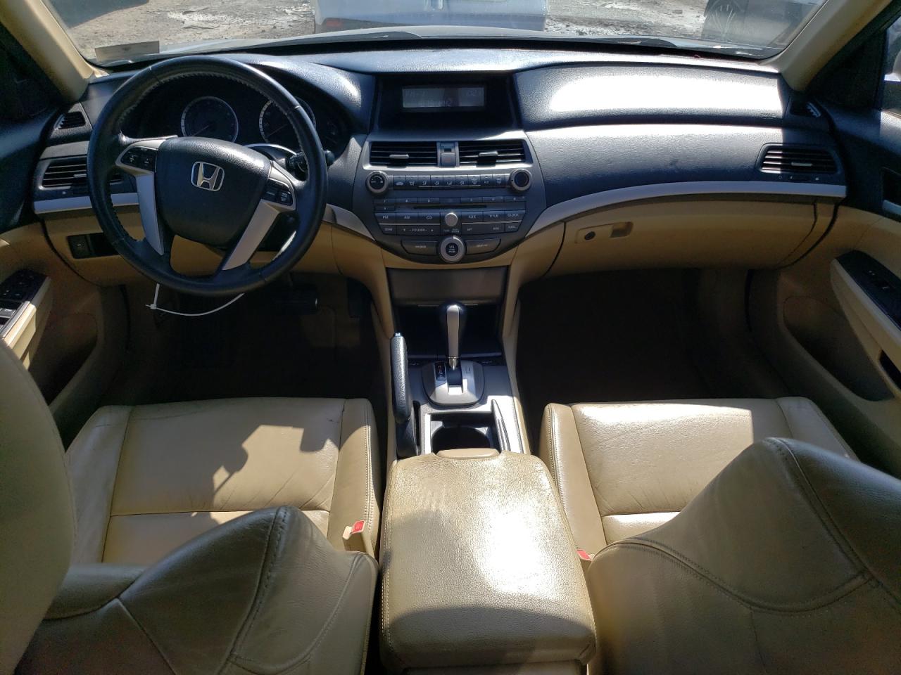 1HGCP2F65BA101730 2011 Honda Accord Se