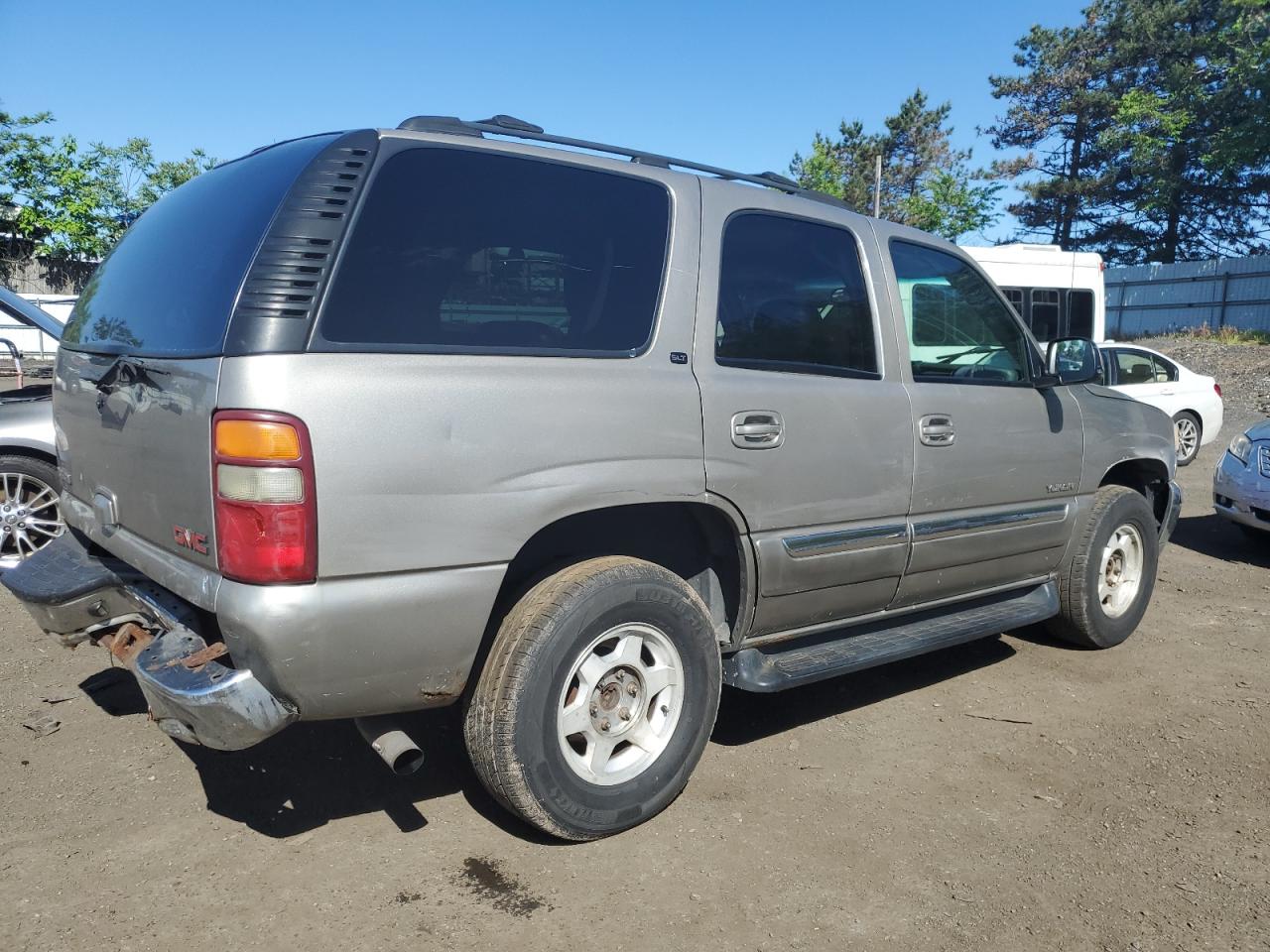 1GKEK13Z23J125648 2003 GMC Yukon