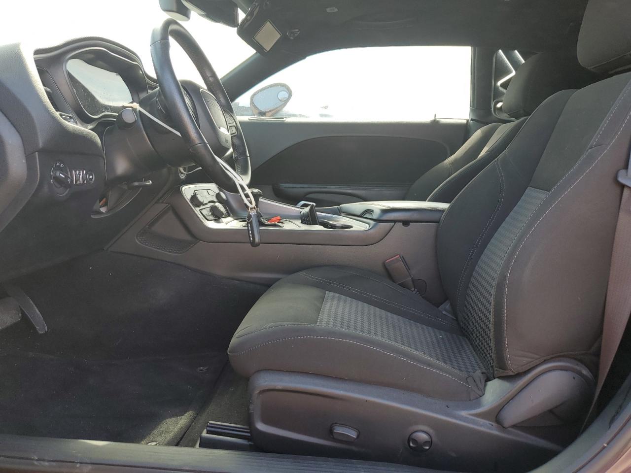 2C3CDZAG4NH212182 2022 Dodge Challenger Sxt