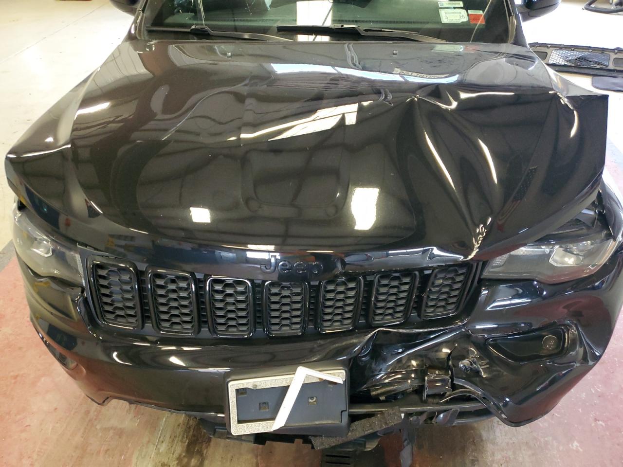 1C4RJFAG8KC547411 2019 Jeep Grand Cherokee Laredo