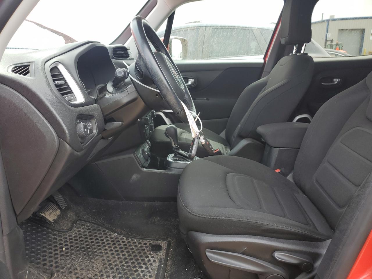 ZACCJBBB2JPJ28902 2018 Jeep Renegade Latitude