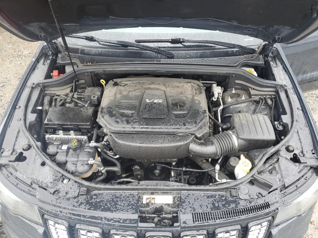 1C4RJFAG9JC396903 2018 Jeep Grand Cherokee Laredo