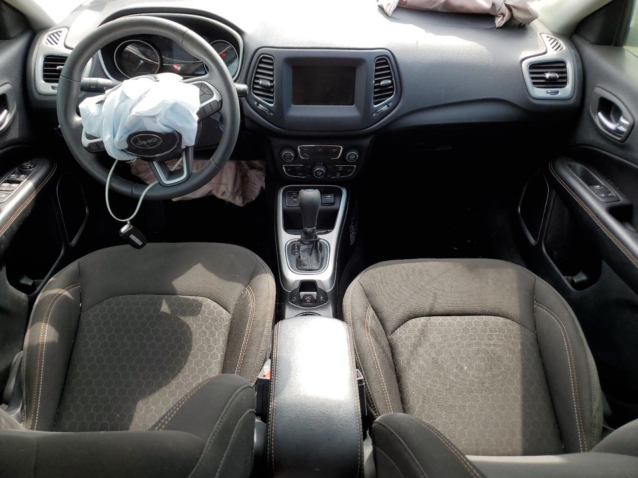 3C4NJCAB8LT250050 2020 Jeep Compass Sport