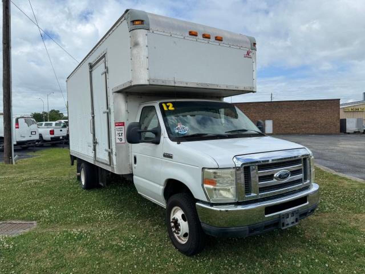 2012 Ford Econoline E450 Super Duty Cutaway Van vin: 1FDXE4FS4CDA70609