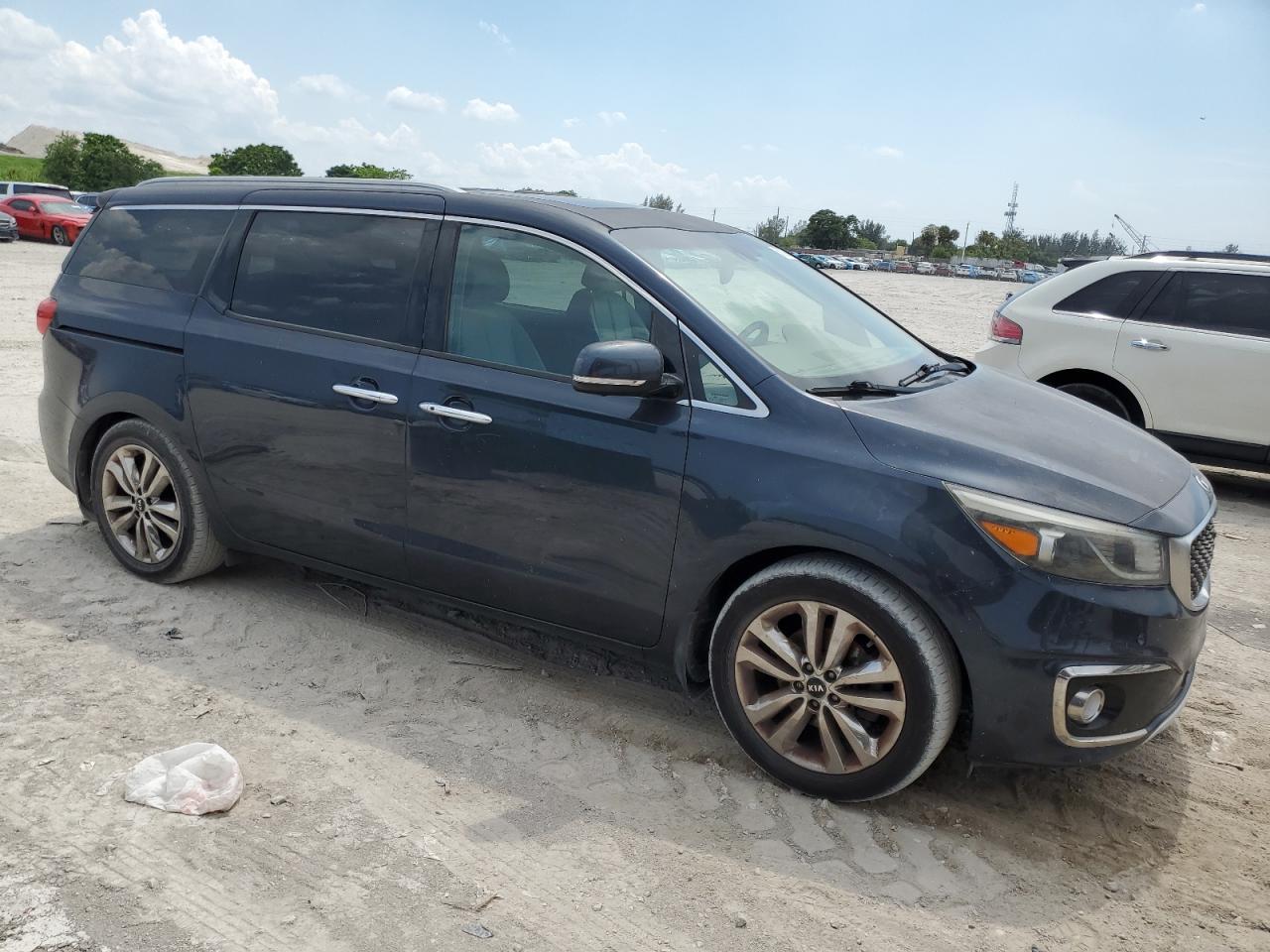 KNDME5C19F6026705 2015 Kia Sedona Sxl