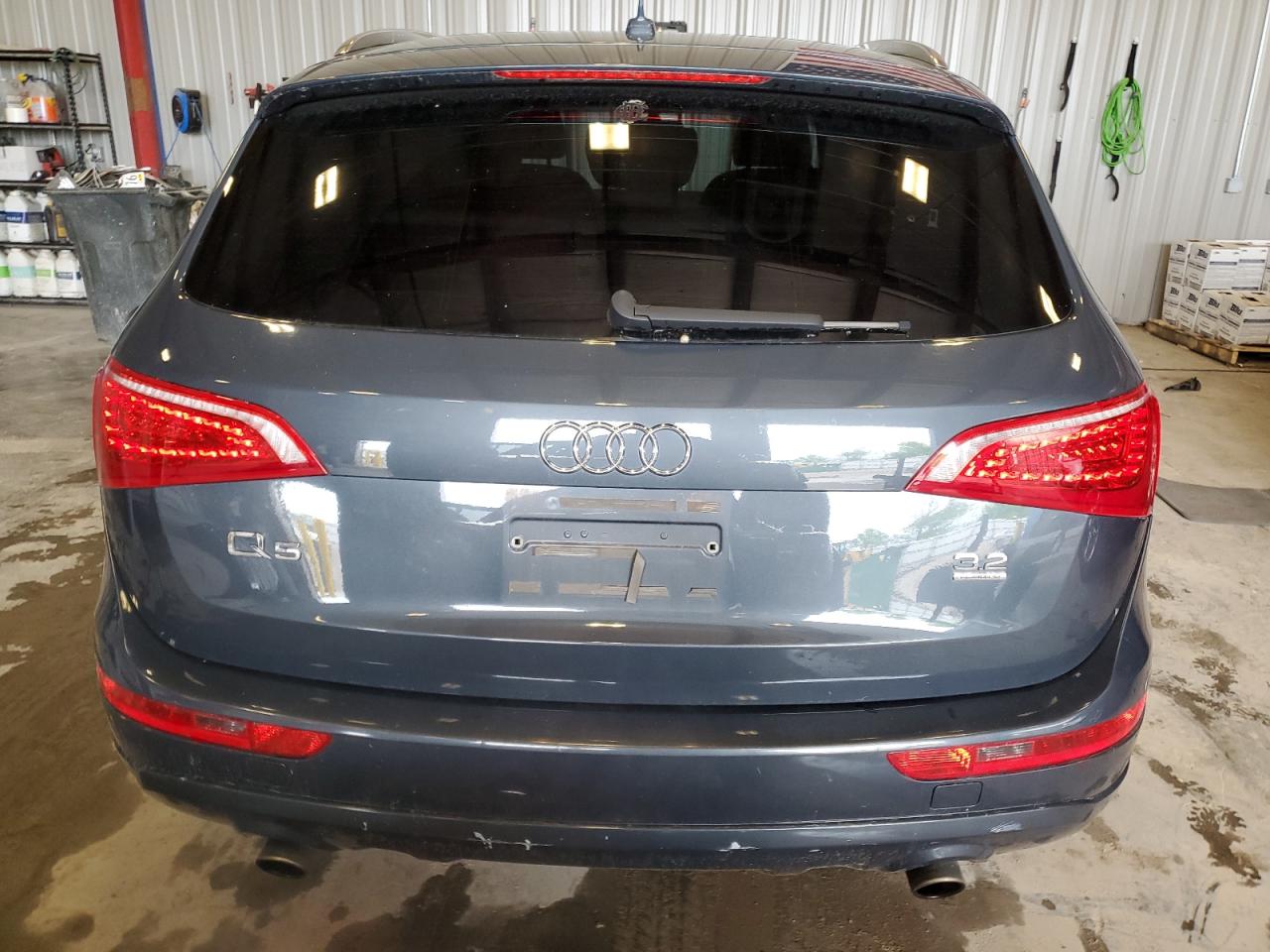 WA1LKAFP5AA044244 2010 Audi Q5 Premium Plus